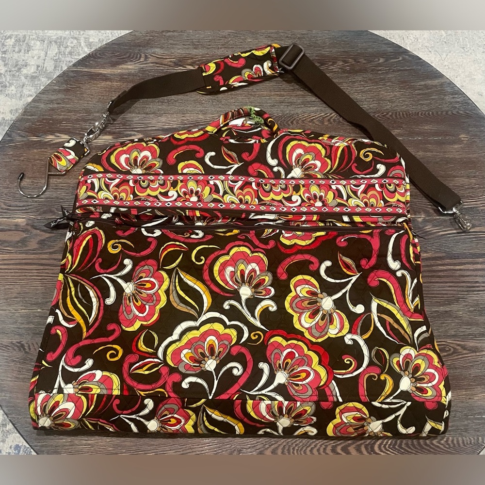 Vera Bradley Puccini Garment Bag (NWT) & Ditty Bag - Retired $160 Retail - Picture 2 of 6